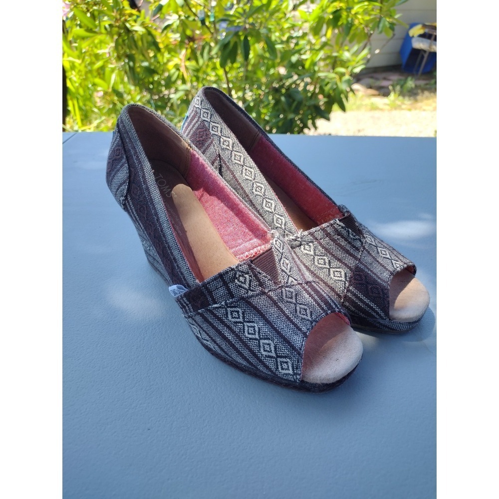 TOMS Women's Peep Toe Wedge Espadrille‎ Shoes Aztec Print W6.5